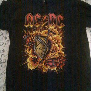 Large Mens AC/DC T-shirt-Good Condition-No Tags